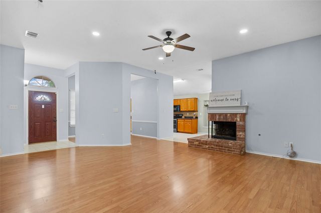 2726 Crosslands Drive, Garland, TX 75040