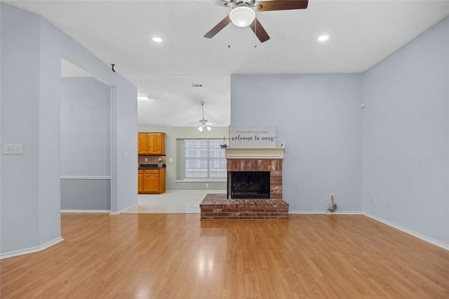 2726 Crosslands Drive, Garland, TX 75040