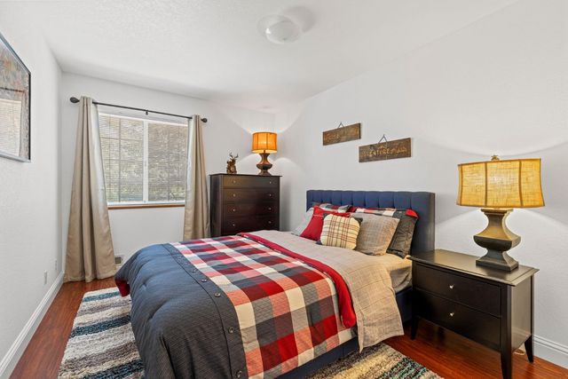 5768 Lupin Ln, Pollock Pines, CA 95726