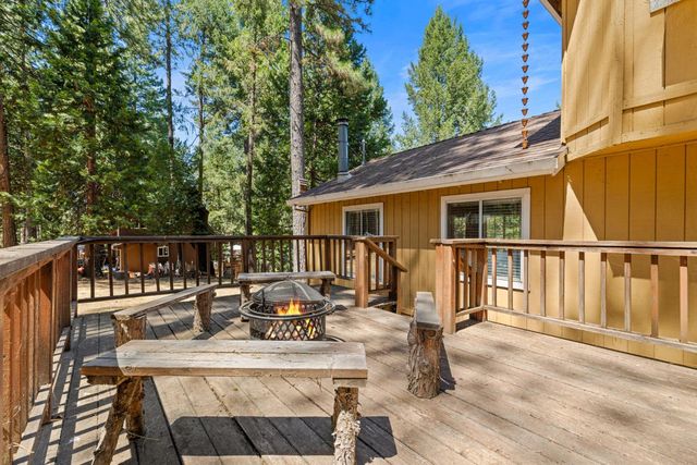 5768 Lupin Ln, Pollock Pines, CA 95726