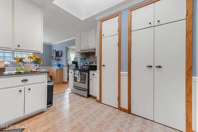 600 Vine Circle, Bay Saint Louis, MS 39520