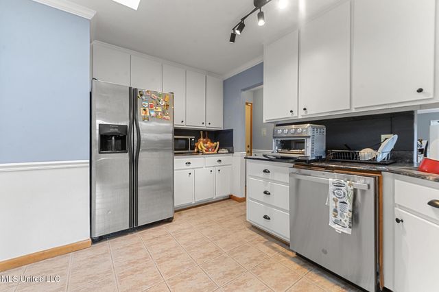 600 Vine Circle, Bay Saint Louis, MS 39520