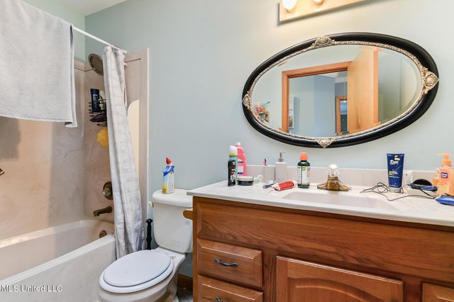 600 Vine Circle, Bay Saint Louis, MS 39520