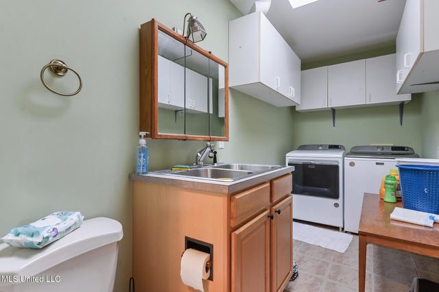 600 Vine Circle, Bay Saint Louis, MS 39520