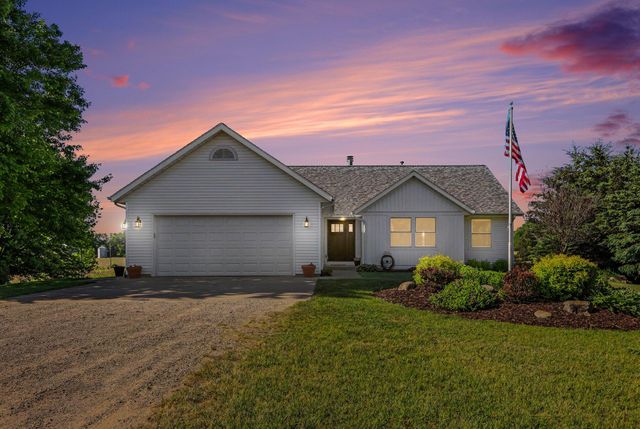 2030 137th Avenue, Dorr, MI 49323