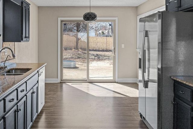 19115 E Roxsbury Lane, Independence, MO 64058