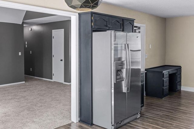 19115 E Roxsbury Lane, Independence, MO 64058