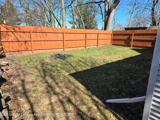 555 Tisdale Avenue, Lansing, MI 48910