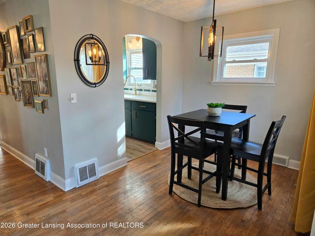 555 Tisdale Avenue, Lansing, MI 48910