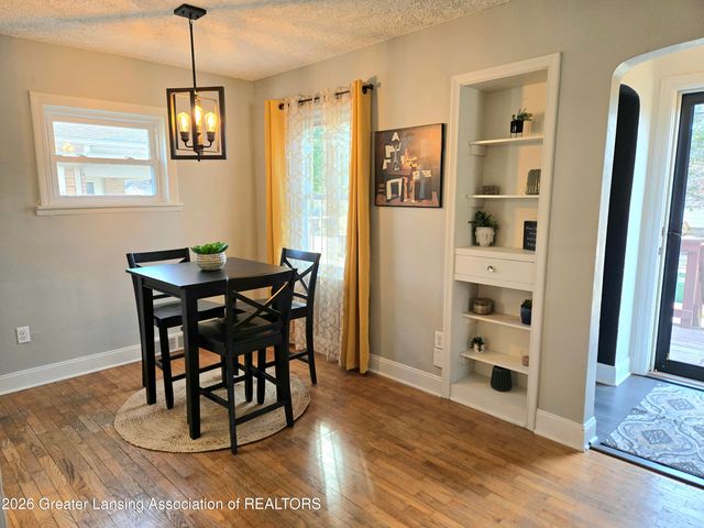 555 Tisdale Avenue, Lansing, MI 48910