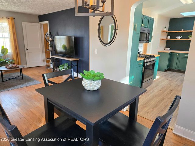 555 Tisdale Avenue, Lansing, MI 48910