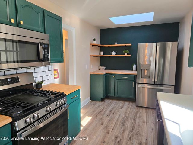 555 Tisdale Avenue, Lansing, MI 48910