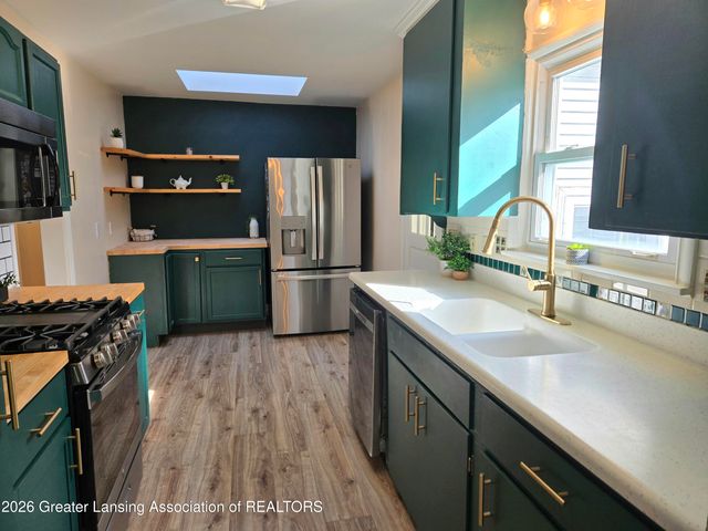 555 Tisdale Avenue, Lansing, MI 48910