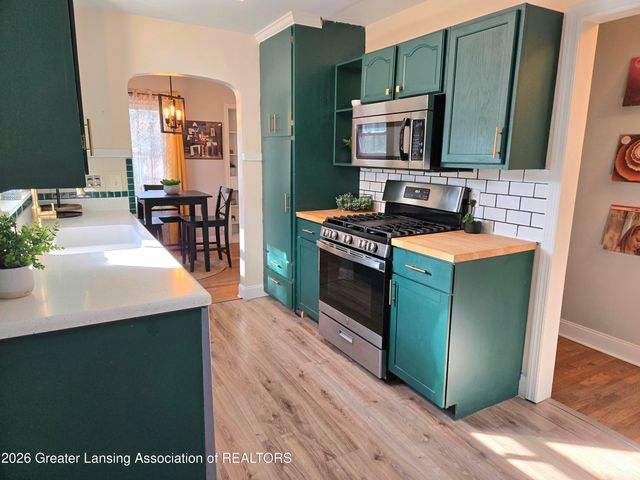 555 Tisdale Avenue, Lansing, MI 48910