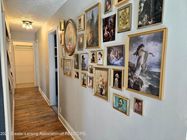 555 Tisdale Avenue, Lansing, MI 48910