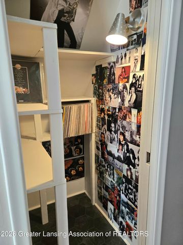 555 Tisdale Avenue, Lansing, MI 48910