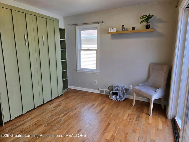 555 Tisdale Avenue, Lansing, MI 48910