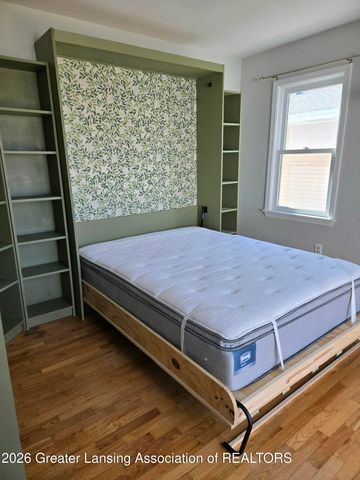 555 Tisdale Avenue, Lansing, MI 48910