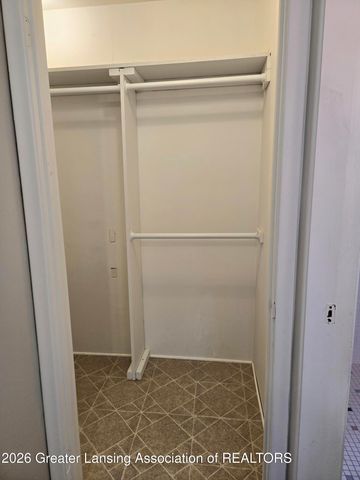 555 Tisdale Avenue, Lansing, MI 48910