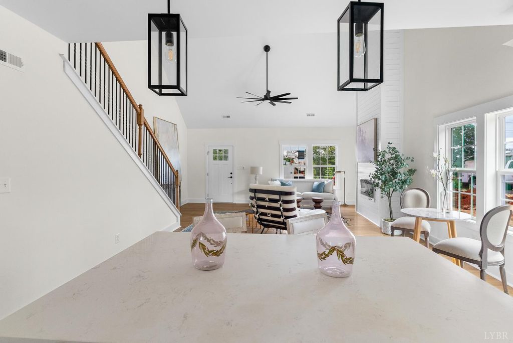 Image 10 of property listing at 1217 Snowfield Cir, Lynchburg, VA 24503