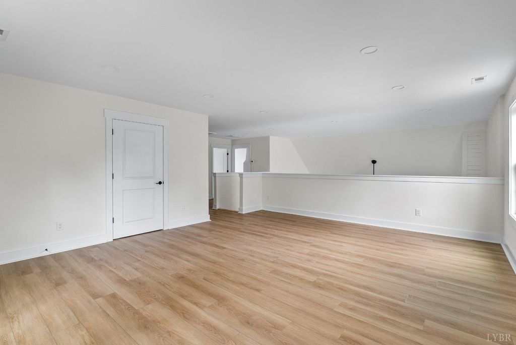 Image 26 of property listing at 1217 Snowfield Cir, Lynchburg, VA 24503