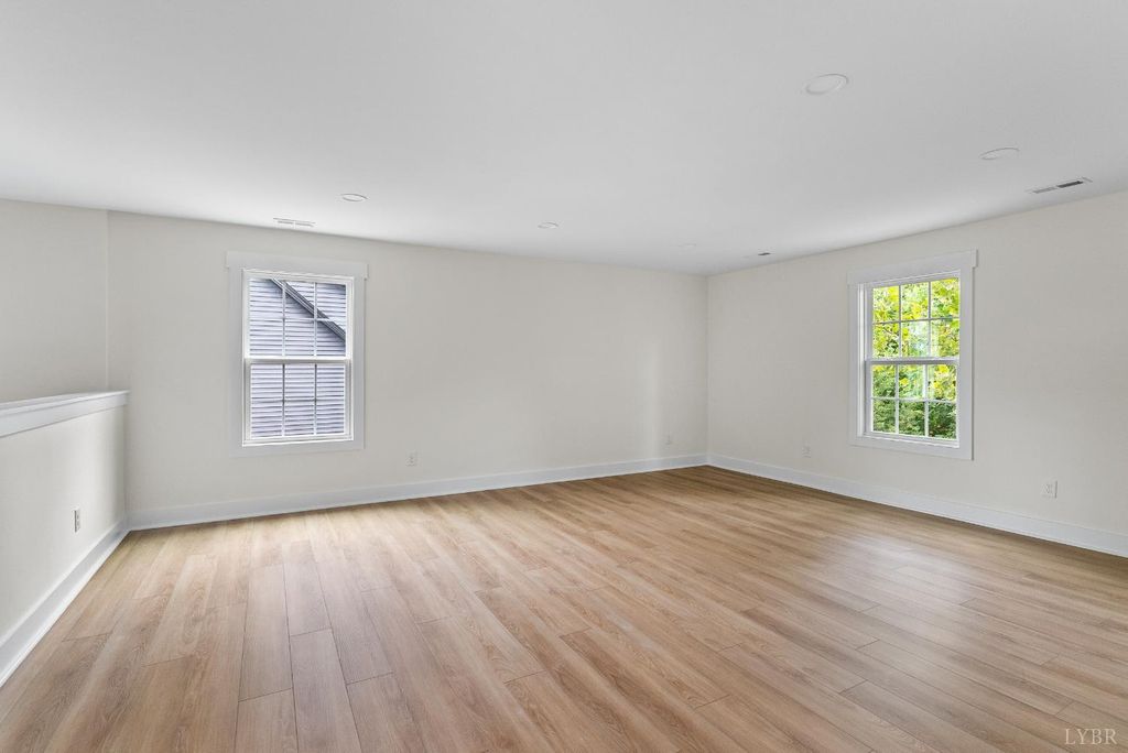 Image 28 of property listing at 1217 Snowfield Cir, Lynchburg, VA 24503