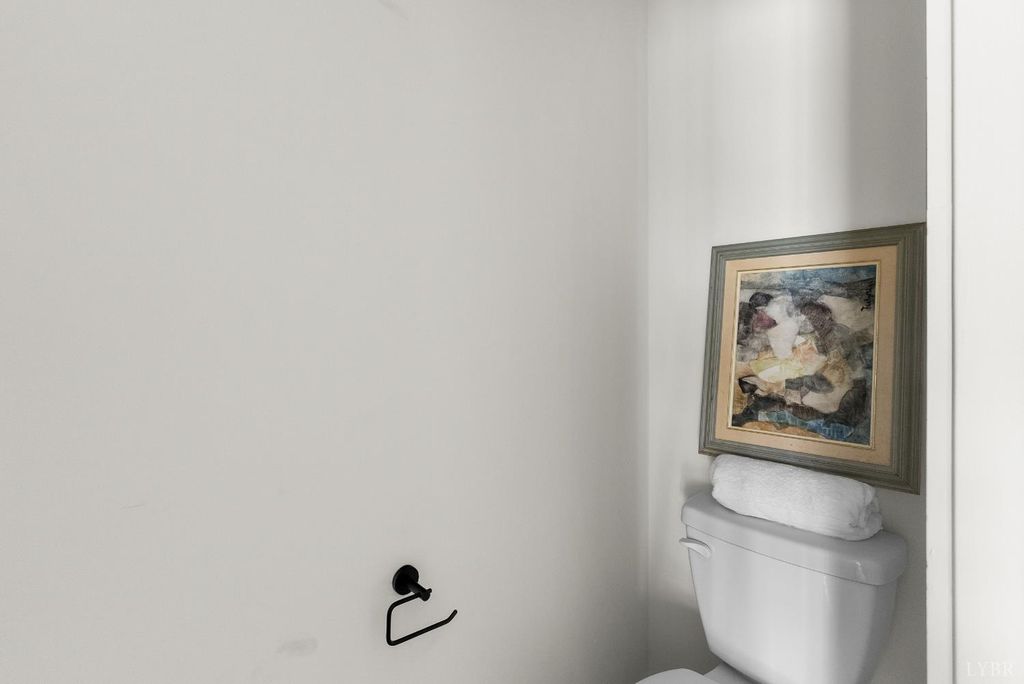 Image 45 of property listing at 1217 Snowfield Cir, Lynchburg, VA 24503