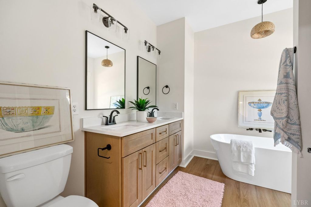 Image 48 of property listing at 1217 Snowfield Cir, Lynchburg, VA 24503