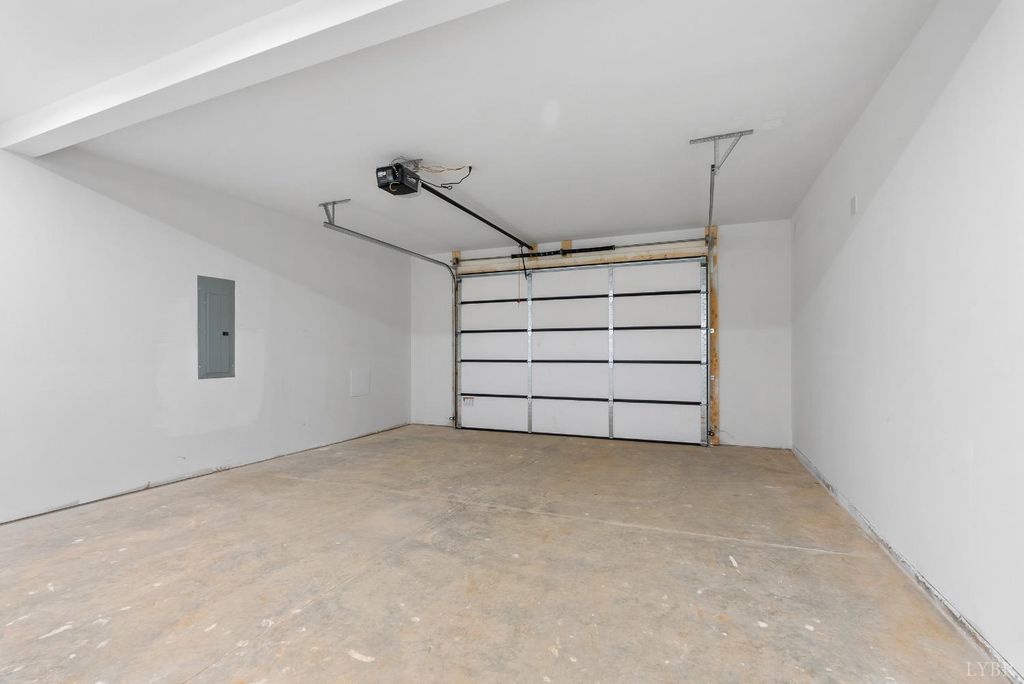 Image 55 of property listing at 1217 Snowfield Cir, Lynchburg, VA 24503