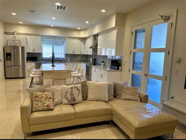 646 S Courson Drive, Anaheim, CA 92804