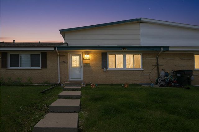 9005 SHERRY Lane, Des Plaines, IL 60016