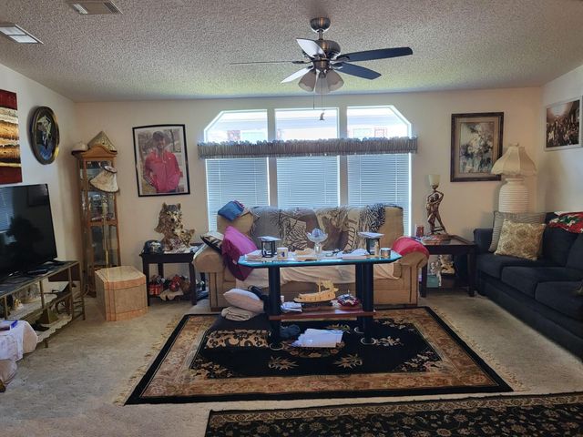 2555 PGA Blvd, Palm Beach Gardens, FL 33410