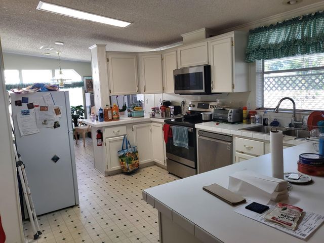 2555 PGA Blvd, Palm Beach Gardens, FL 33410