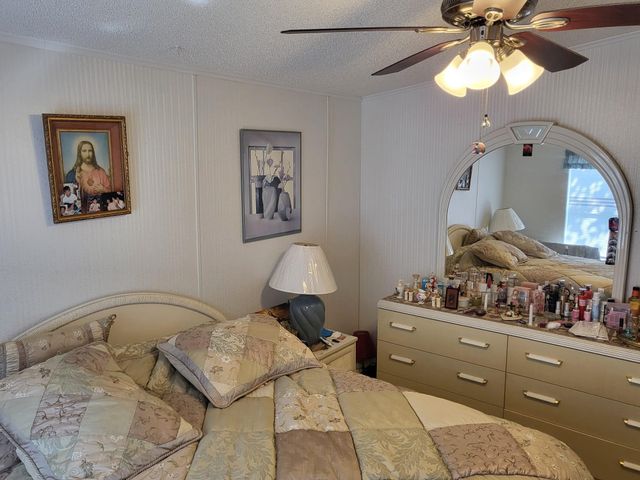 2555 PGA Blvd, Palm Beach Gardens, FL 33410