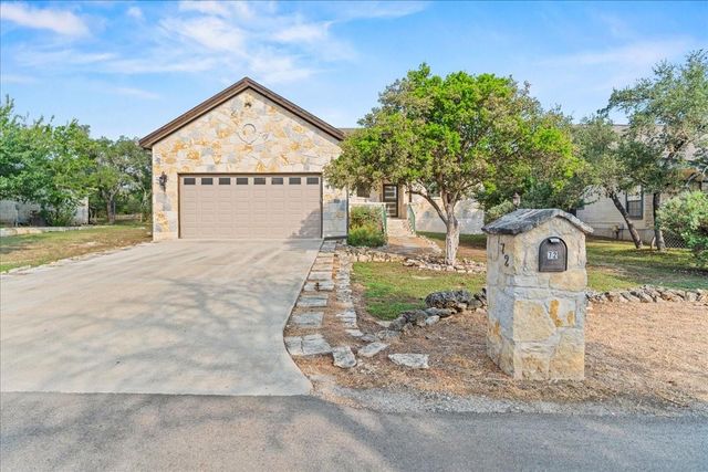 72 Augusta Drive, Wimberley, TX 78676