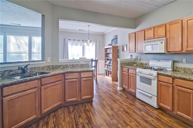 3911 Abernathy Farm Way, Acworth, GA 30101