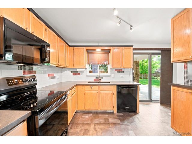 35 Holly St, Denver, CO 80220