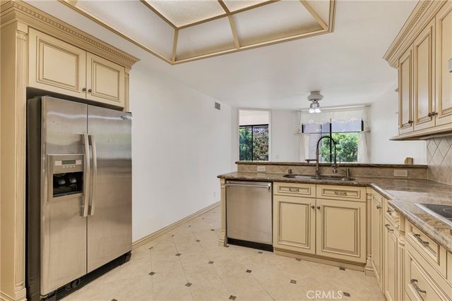 2197 Century Hill, Los Angeles, CA 90067