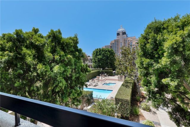 2197 Century Hill, Los Angeles, CA 90067