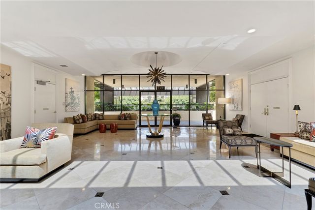 2197 Century Hill, Los Angeles, CA 90067