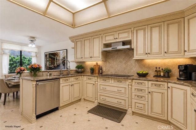 2197 Century Hill, Los Angeles, CA 90067