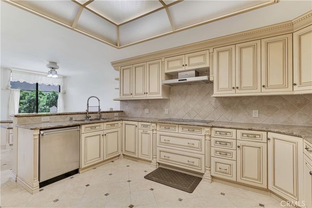 2197 Century Hill, Los Angeles, CA 90067