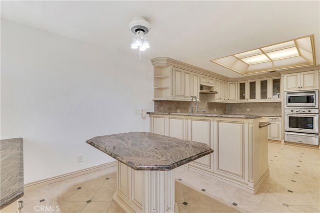 2197 Century Hill, Los Angeles, CA 90067