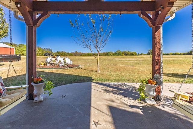 7987 S State Highway 78, Leonard, TX 75452