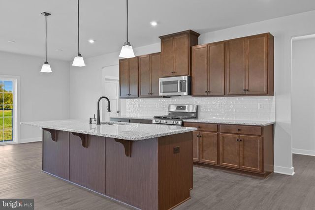 1809 SHANNON DRIVE SOUTH, Greencastle, PA 17225