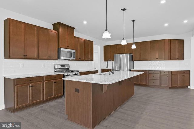 1809 SHANNON DRIVE SOUTH, Greencastle, PA 17225