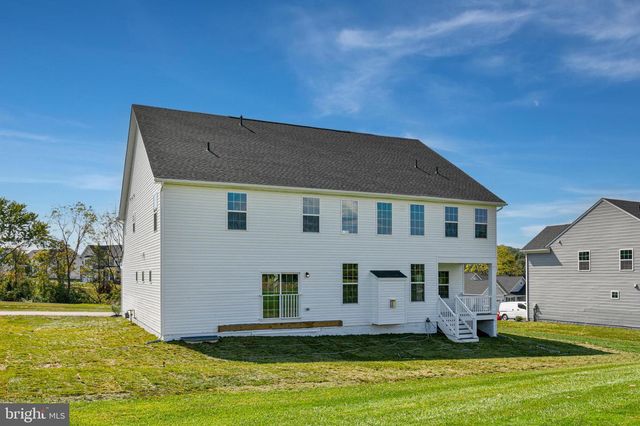 1809 SHANNON DRIVE SOUTH, Greencastle, PA 17225