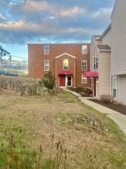 4 Heather Ridge 4, Shelton, CT 06484
