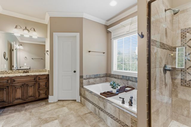 107 Avalon Bay Dr, Old Hickory, TN 37138