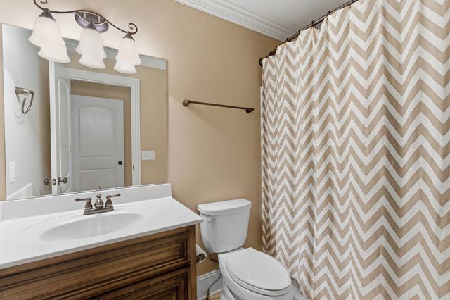 107 Avalon Bay Dr, Old Hickory, TN 37138